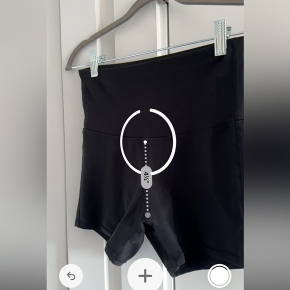 Shorts - Picture 3 of 4